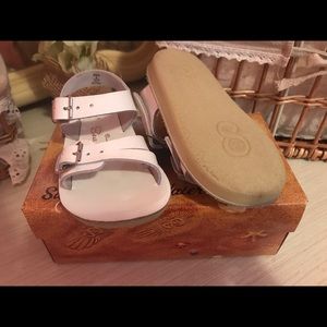 Sea waves (sun sandals)